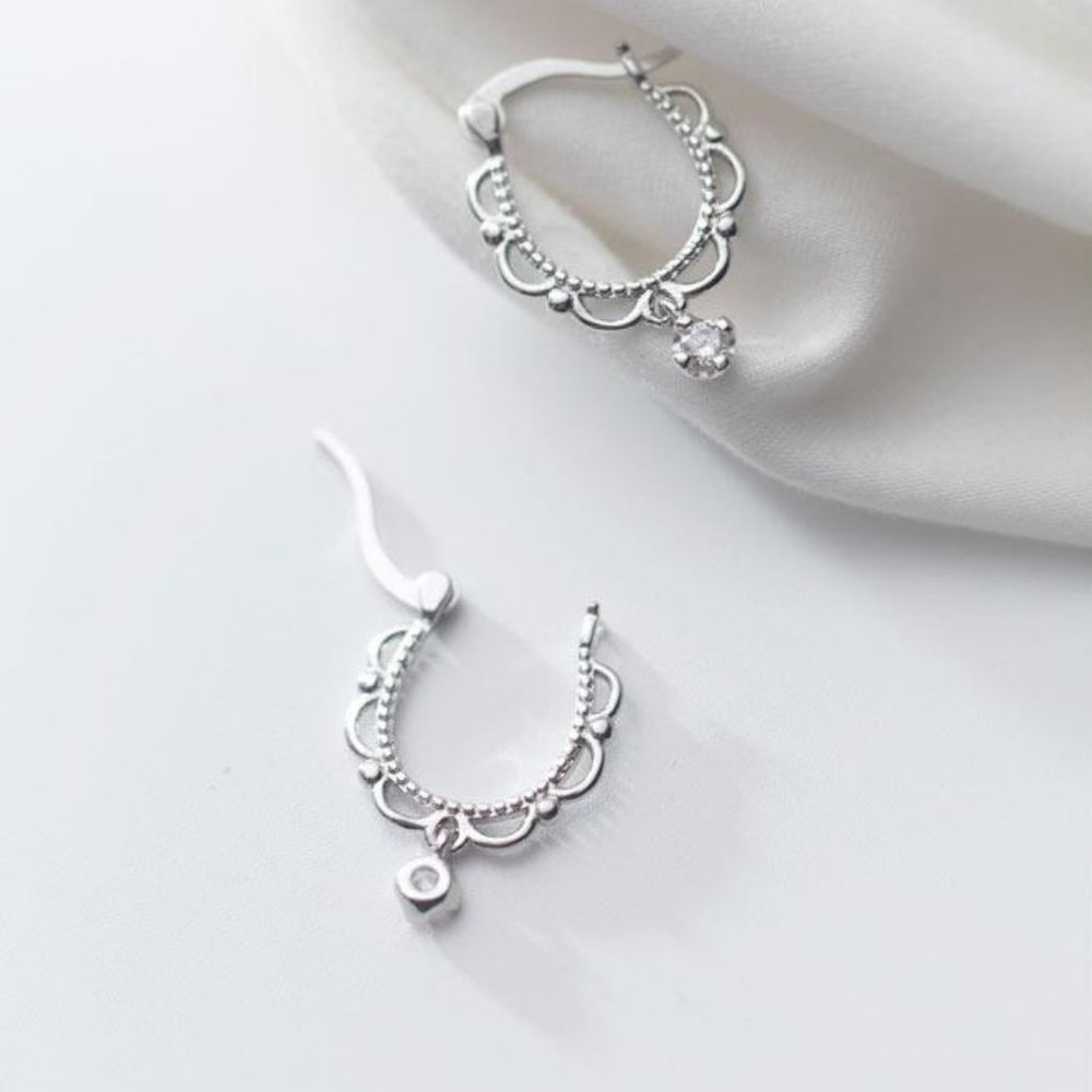 NEW 925 Sterling Silver Lace Diamond Huggie Hoops - Picture 6 of 11